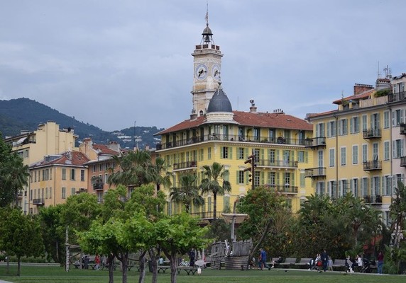 Image 5 of 15