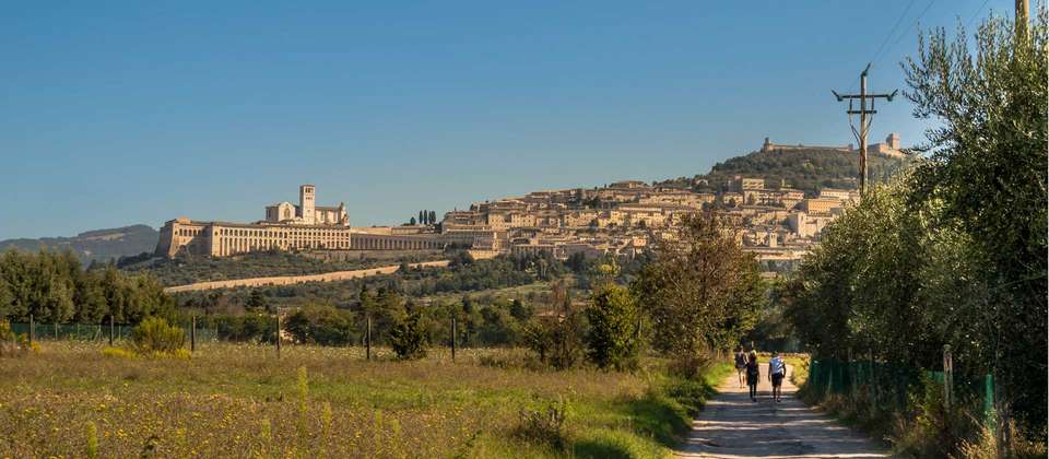St Francis Way: Assisi to Spoleto - Utracks - Italy - Image 2