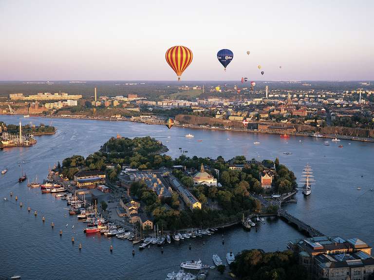 Stockholm to Vilnius - 9 days trip - alternative tour available