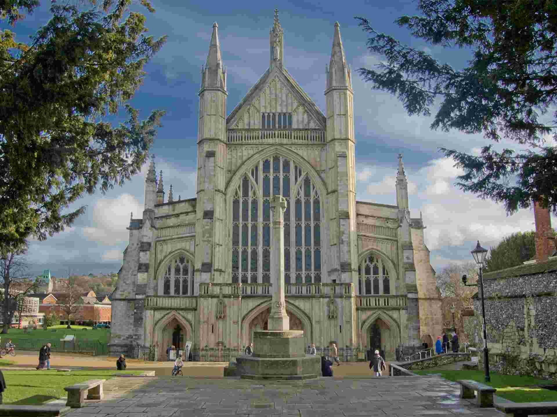 Stonehenge, Devon & Cornwall (Hotel) - 5 days