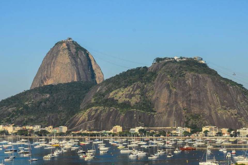 Sugar Loaf & Rio Beaches Tour - Tangol Tours - Brazil - Image 4