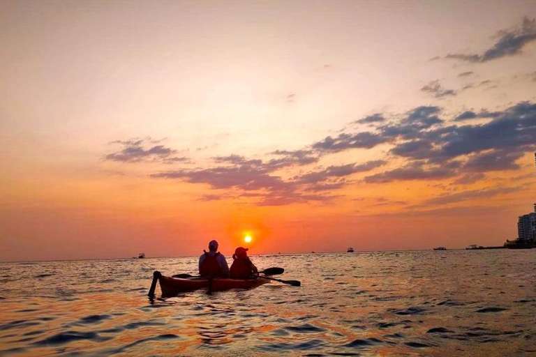 Sunset Cartagena in Kayak trip - alternative tour available