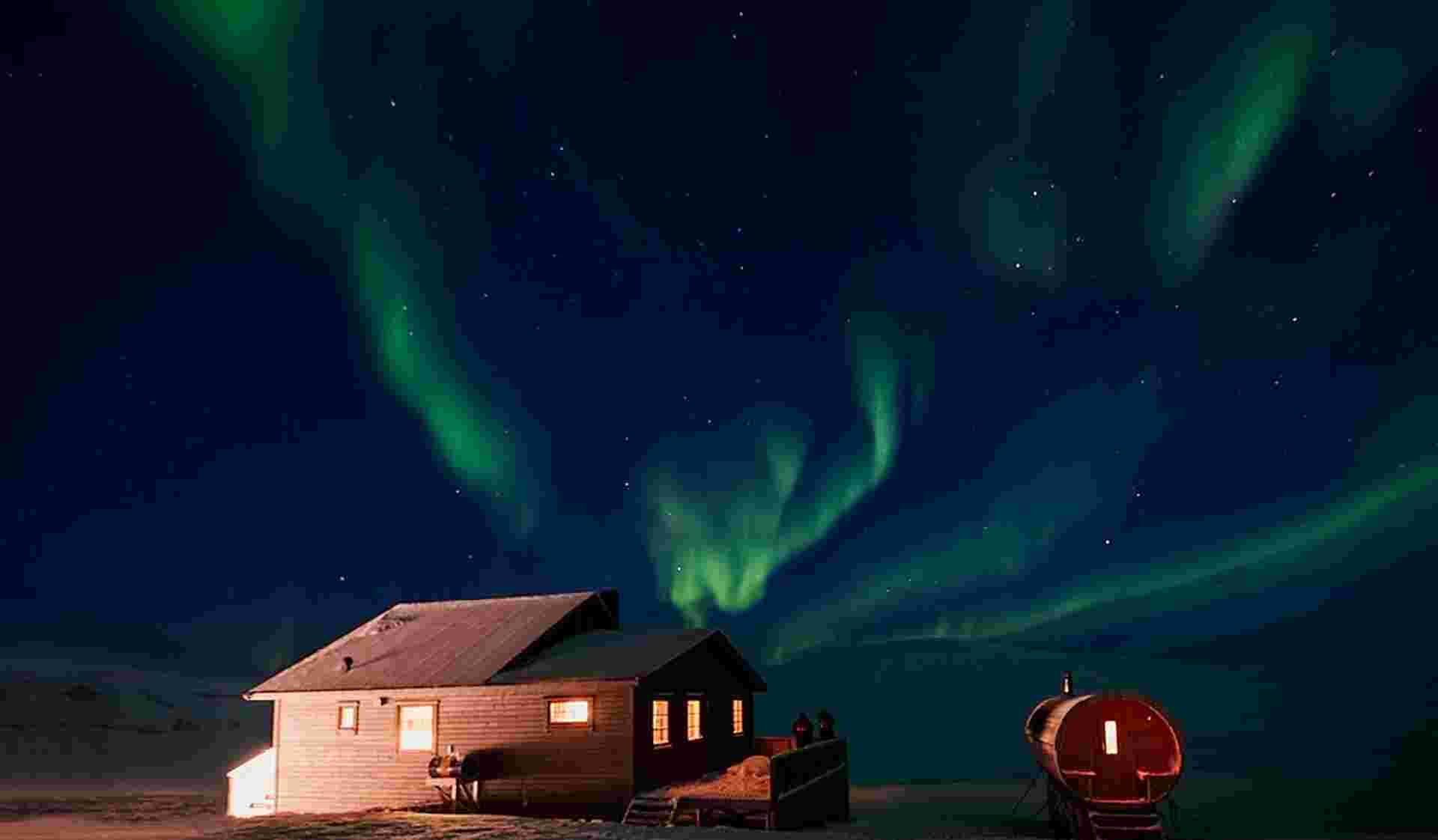 Svalbard Arctic Adventure - Sunny Winter