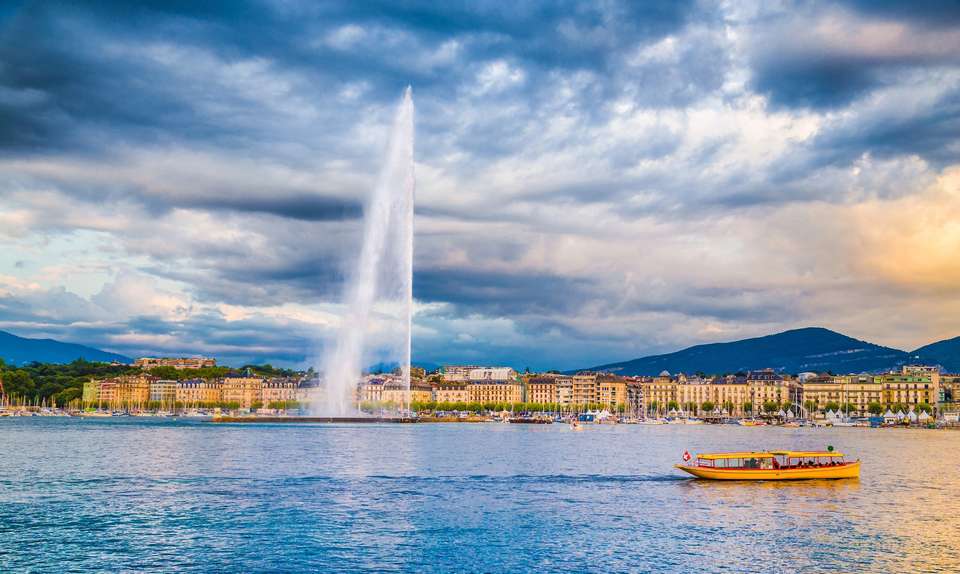 Swiss Landscapes Castles, Lakes, and Peaks - 6 days - On The Go Tours - Switzerland - Image 4