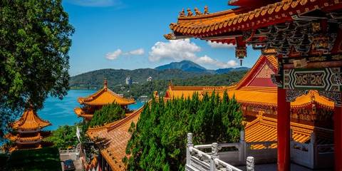 Taiwan Explorer: Lanterns, Lakes & Skyline Views - Spring Tours