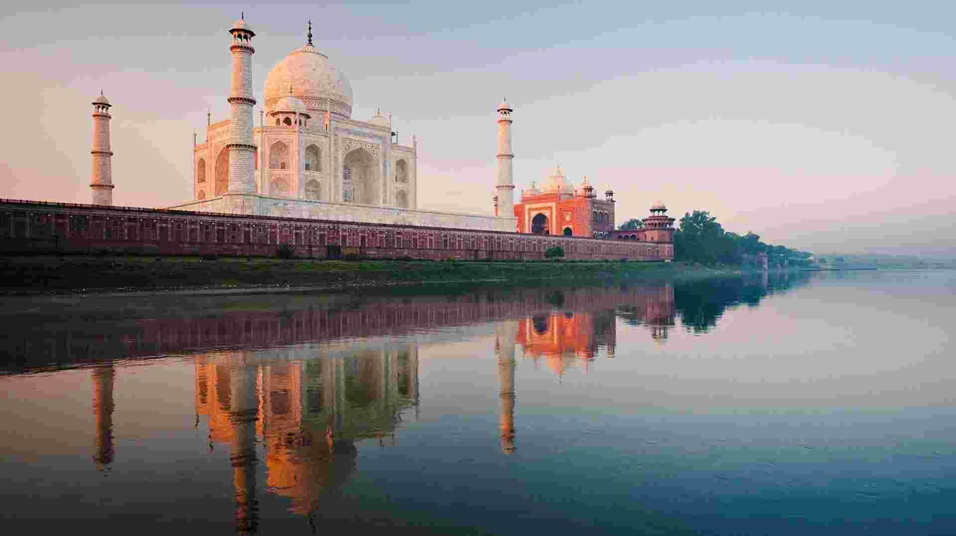 Taj Mahal & Wildlife with Royal Stay at Castles Tour 