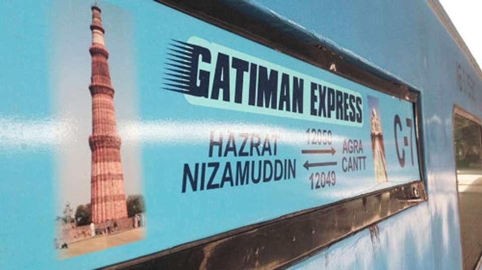 Taj Mahal by Gatimaan train - Royal Rajasthan Travels - India