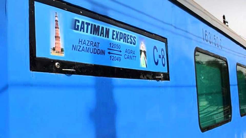 Taj mahal tour by Gatimaan Express (Superfast train) - The Taj Wonder Tours - India - Image 3