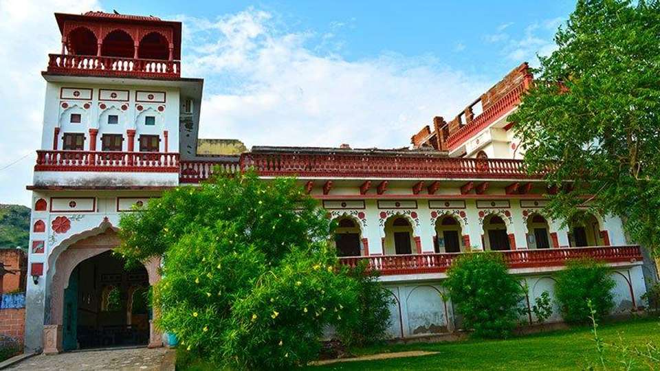 Taj to Varanasi - Encounters Travel - India