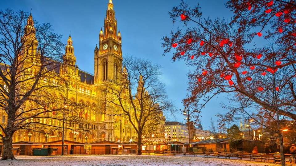 Taking in 3 countries: The Danube and its traditions - Tweet World Travel - Austria - Image 2