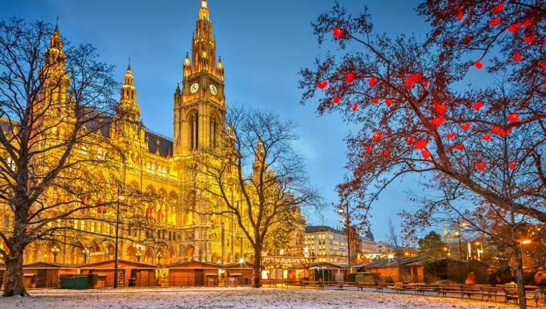 Taking in 3 countries: The Danube and its traditions (port-to-port cruise) - 5 days