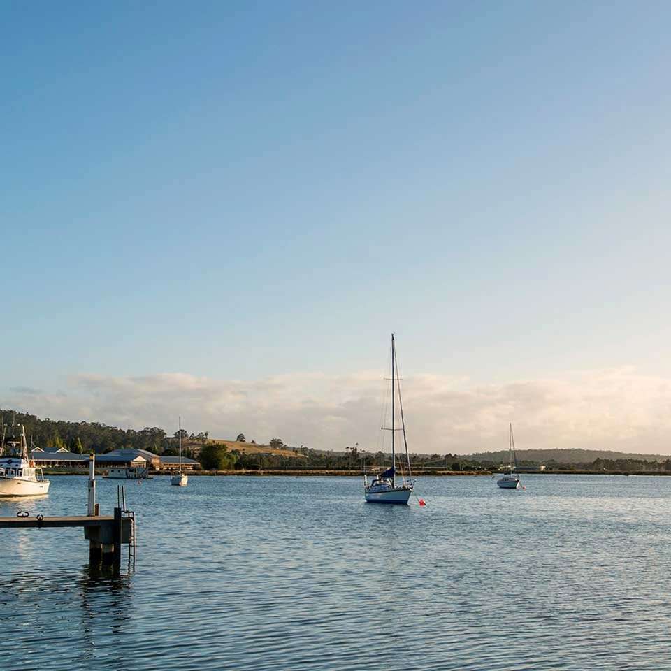 Tassie's East Coast Highlights - Aat Kings - Australia - Image 2