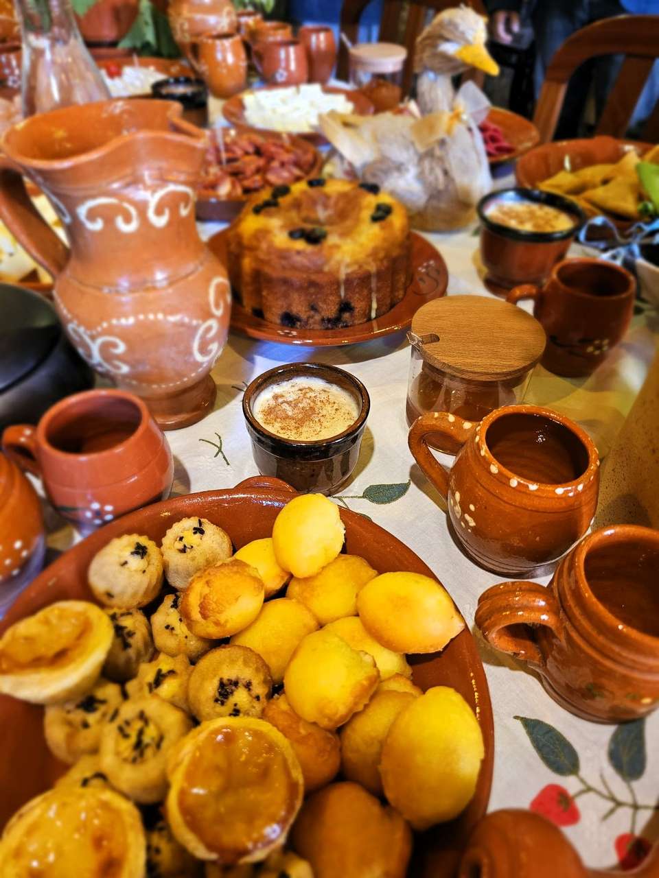 Taste of Sintra’s Wonders - Wine & Tapas Tasting Tour - Wonder Van - Portugal - Image 24