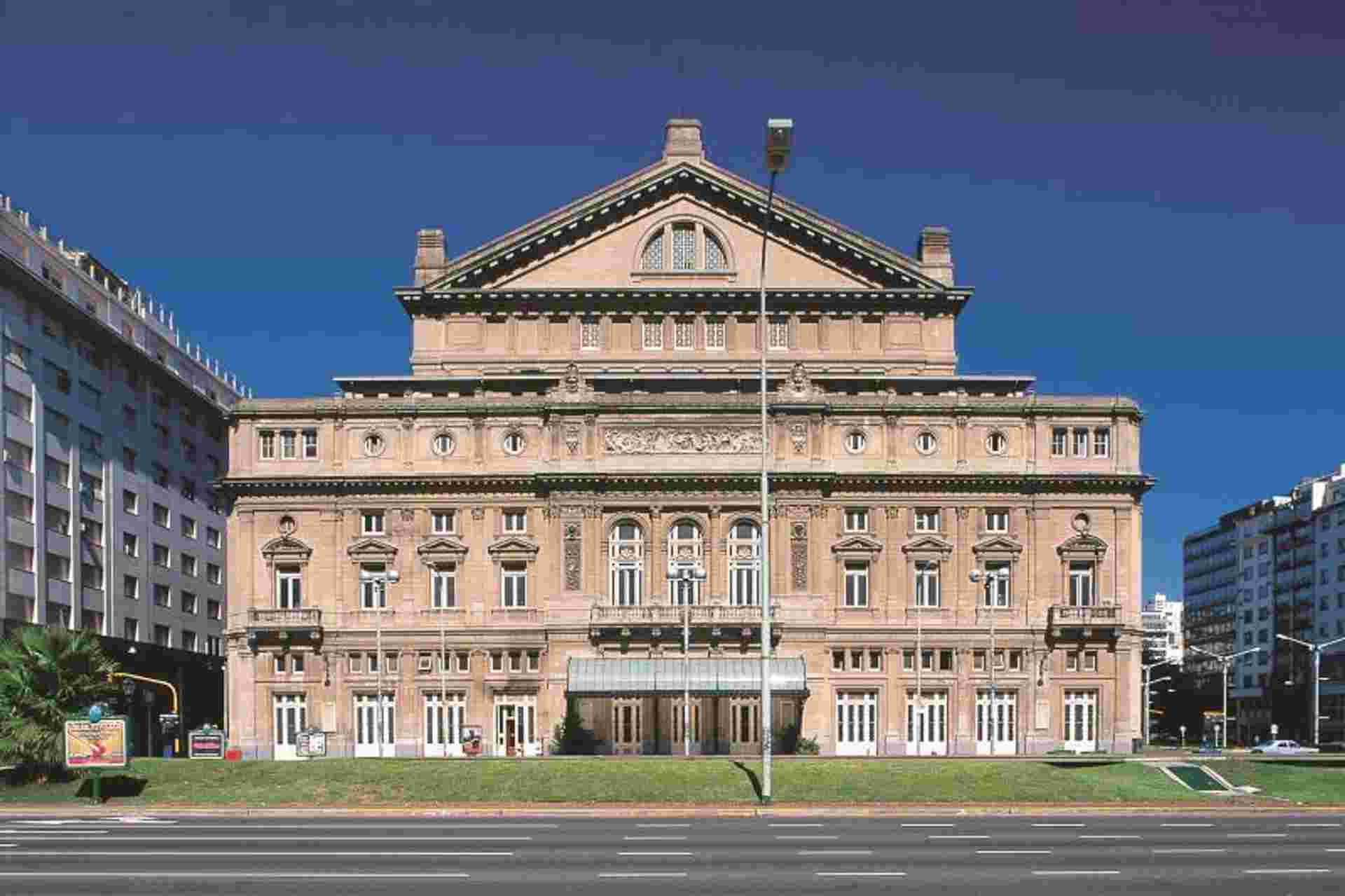Teatro Colón Entry Ticket with Guided Tour