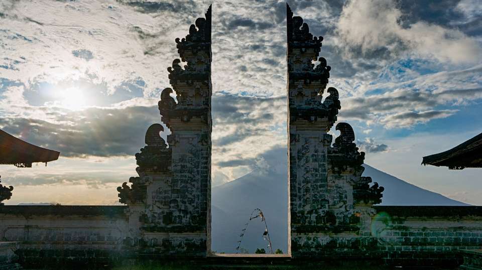 Temples and Palaces: Day Tour From Kuta - Nice Tour Bali - Indonesia - Image 1