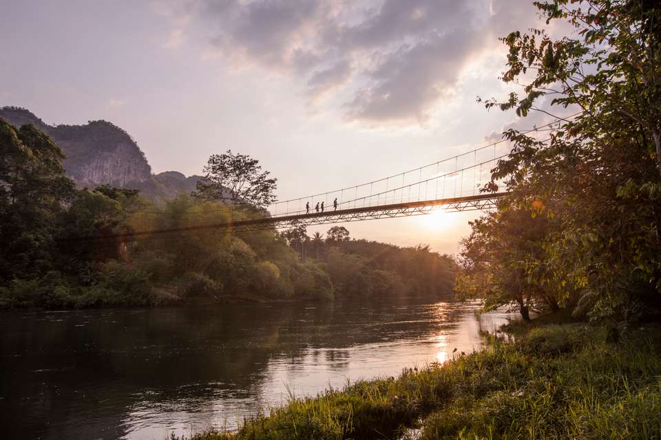 Thailand: Night Markets & Blue Waters - G Adventures - Thailand
