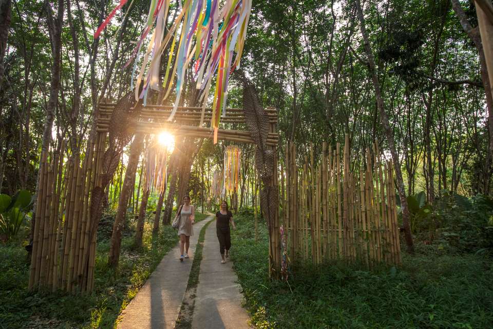 Thailand: Night Markets & Blue Waters - G Adventures - Thailand