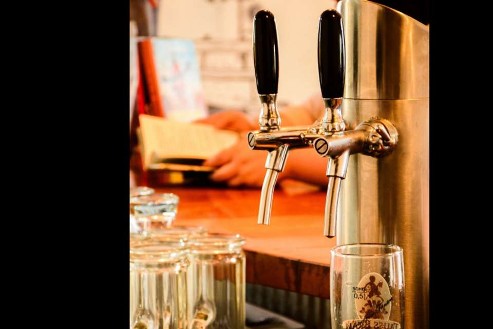 The Beer Route in Valparaiso - Tangol Tours - Chile - Image 3