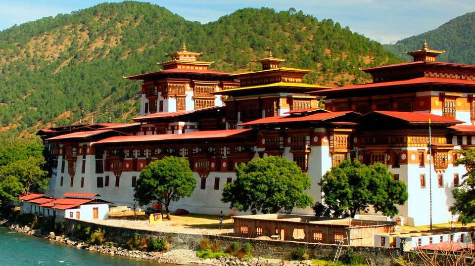 The Best Of Bhutan- 6 Days - Alpine Club Of Himalaya - Bhutan - Image 4