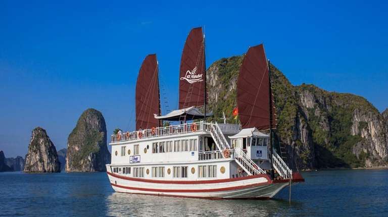 Hanoi Countryside and village visits Tour: The Best of North Vietnam: 6 Days