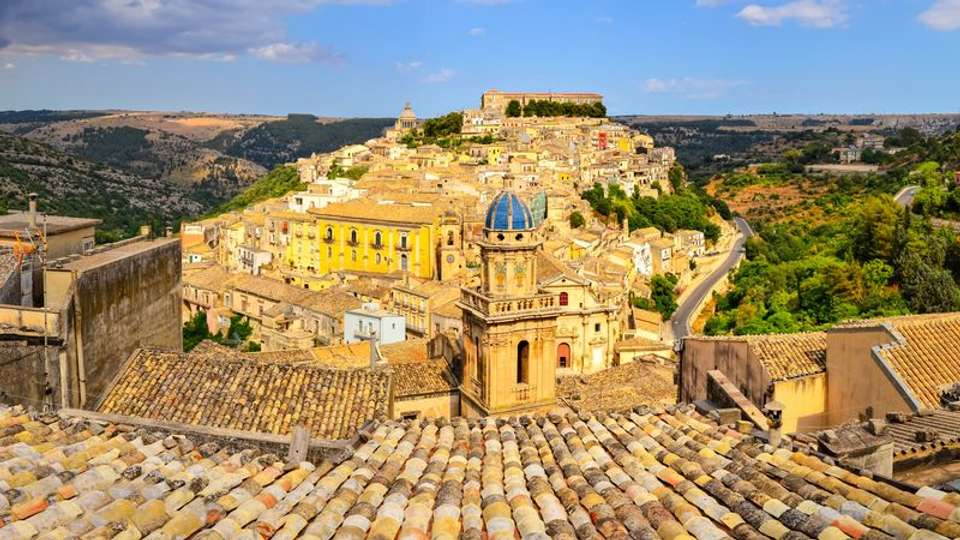 The Best of the Mediterranean (port-to-port cruise): - Tweet World Travel - Malta - Image 3