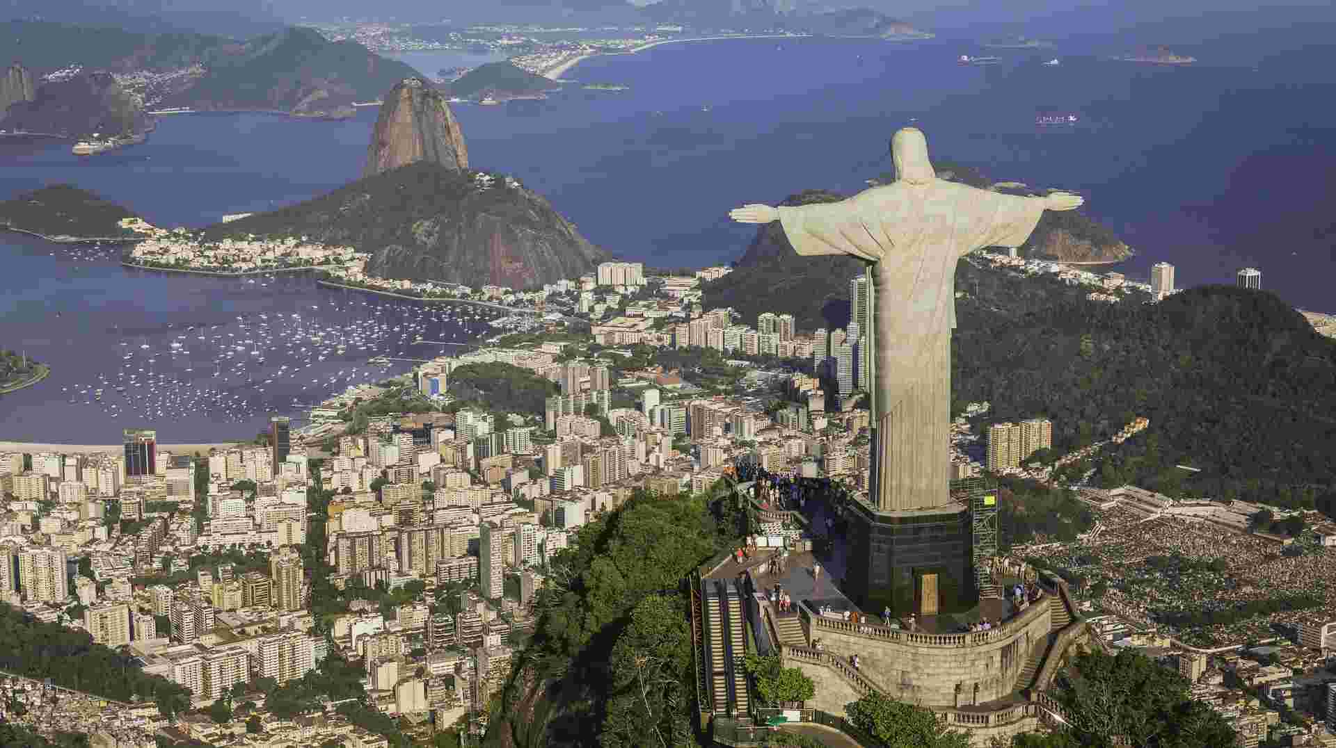 The Big Dude Tour- Touring Rio de Janeiro