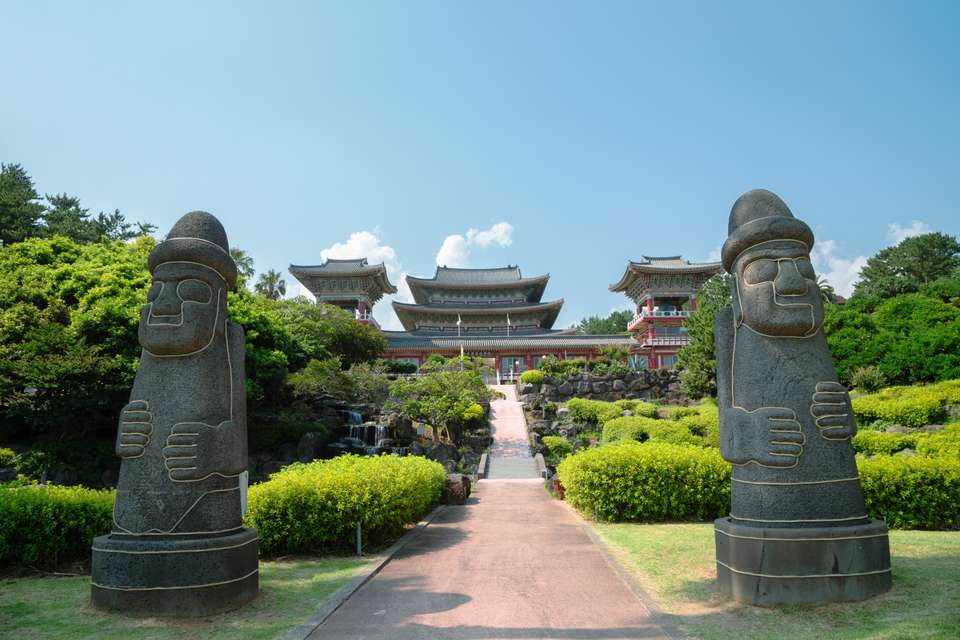 The Essence of Korea and Jeju Island - Europamundo - South Korea - Image 5