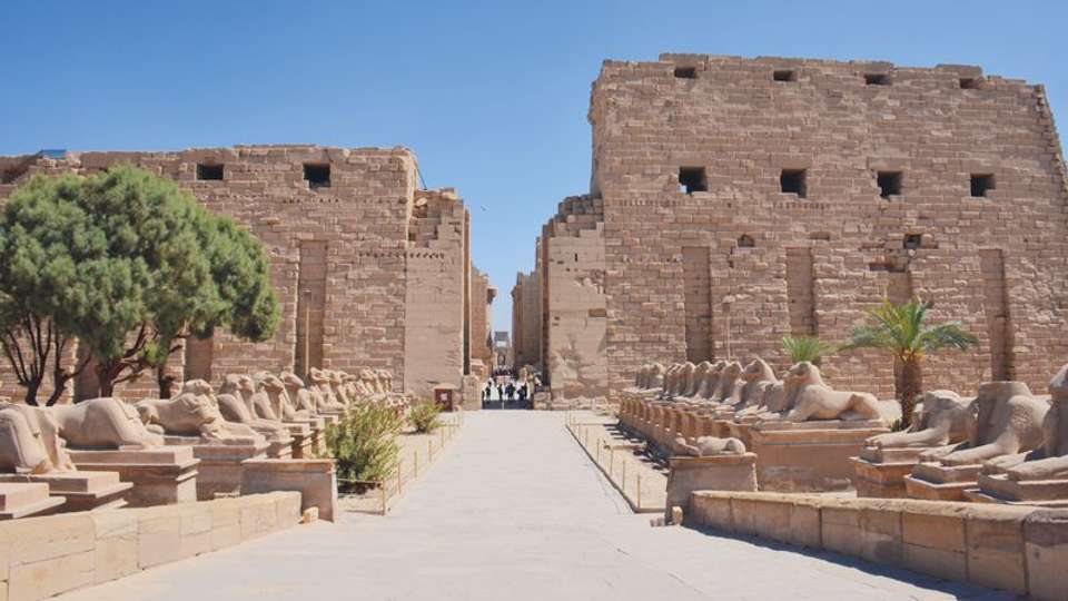 The Essentials of Cairo & cruise on the Nile: The Land of the Pharaohs (port-to-port) - Tweet World Travel - Egypt - Image 4