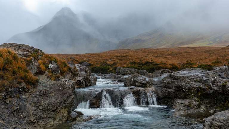 Inverness Explorer Tour: The Fairy Pools, Isle of Skye & Dunvegan Castle