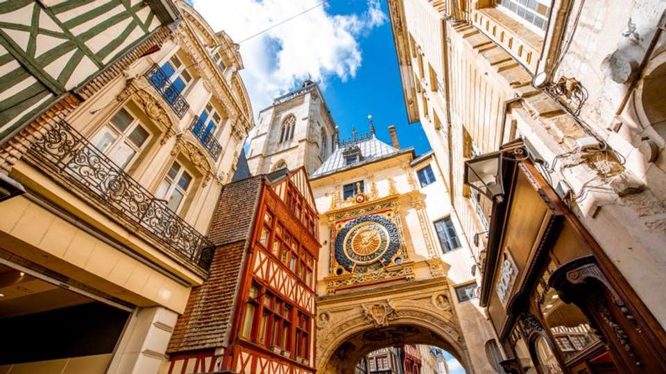 The history of France from Paris to Normandy, and the exceptional gathering of tall ships at the Armada de Rouen. (port-to-port cruise) - Croisieurope - France - Image 4