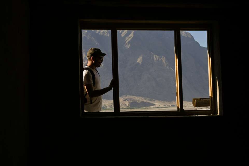 Image 1 of 5