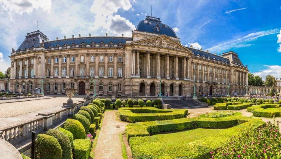 The Magic of the Canals: From Amsterdam to Brussels (port-to-port cruise) - Experience the authenticity of the Netherlands and Belgium - Croisieurope - Belgium - Image 9