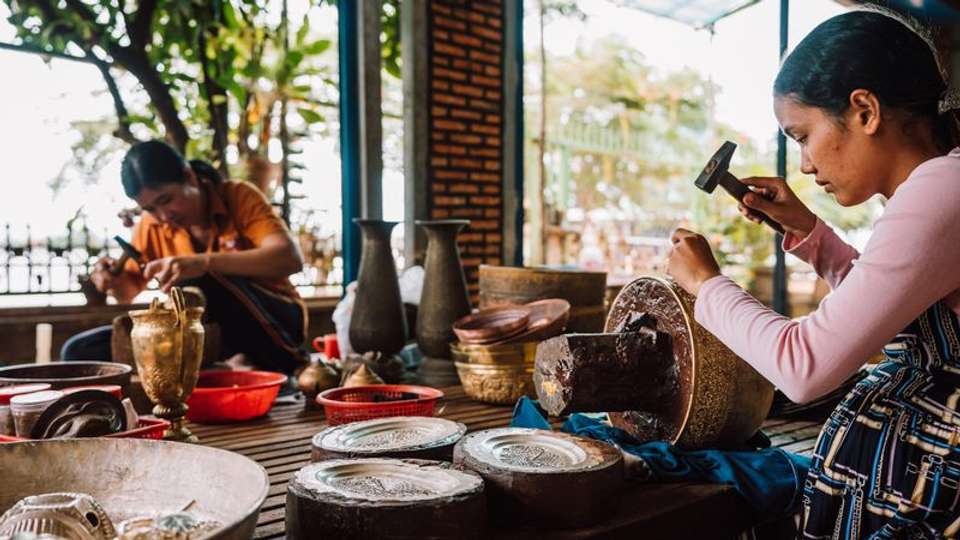 The Mekong in a different way - Between adventure and must-see sites (port-to-port cruise) - Tweet World Travel - Cambodia - Image 2