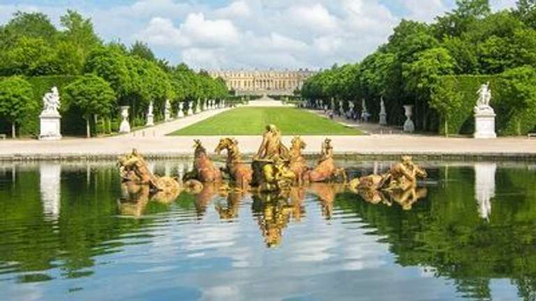 The Seine Valley, its must-see stopovers, and the Armada of Rouen (port-to-port cruise)