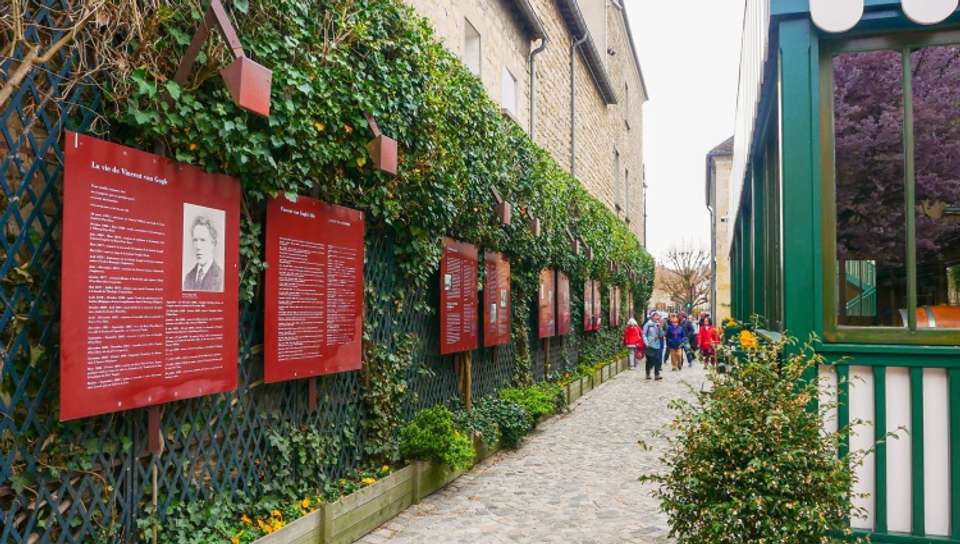 Historic Residences, Local Cuisine, and Hidden Gems in the Oise Valley (port-to-port cruise) - Croisieurope - France - Image 4