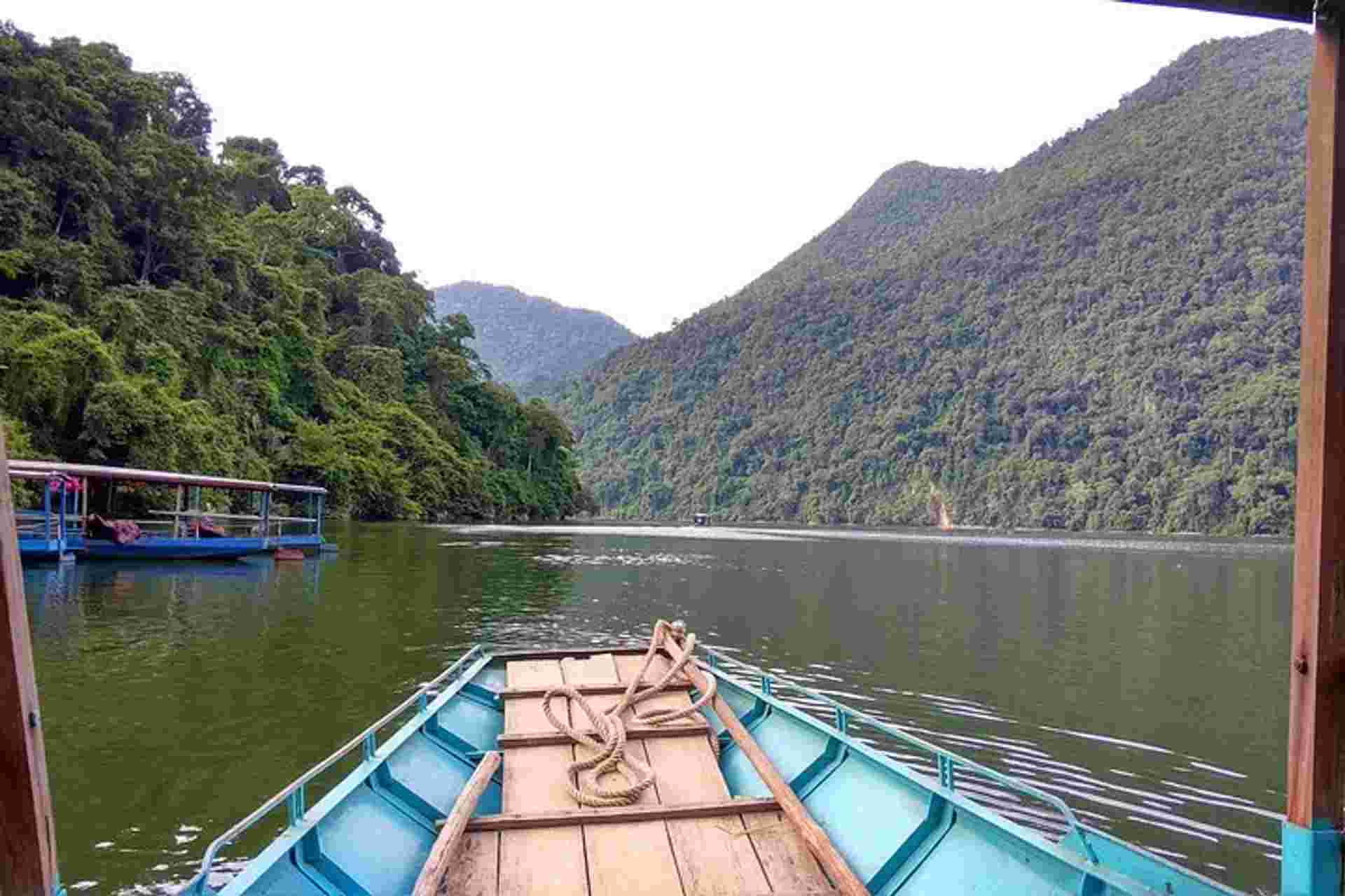 The Peaceful Waters Of Ba Be Lake 2 Days 1 Night
