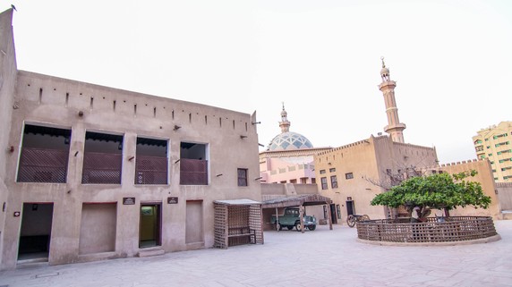 Image 4 of 9