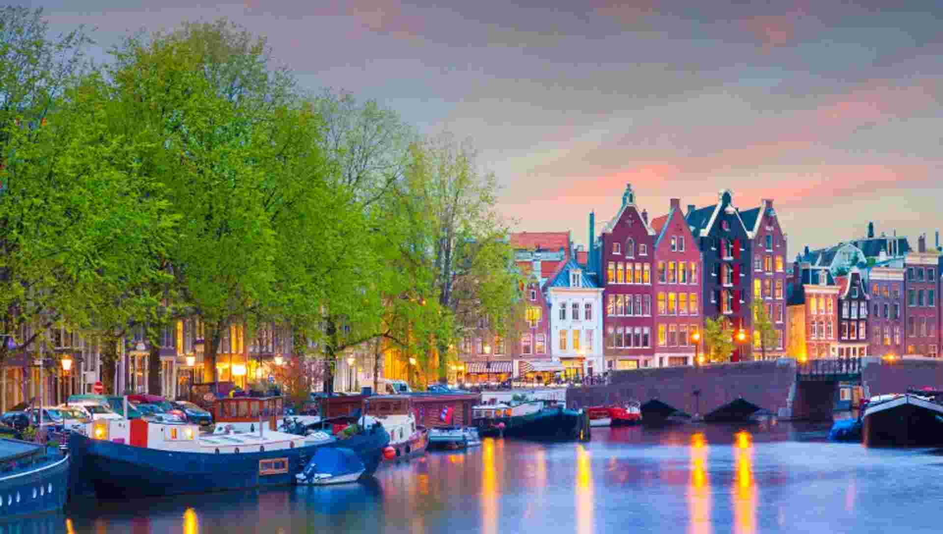 Through authentic Holland (port-to-port cruise)