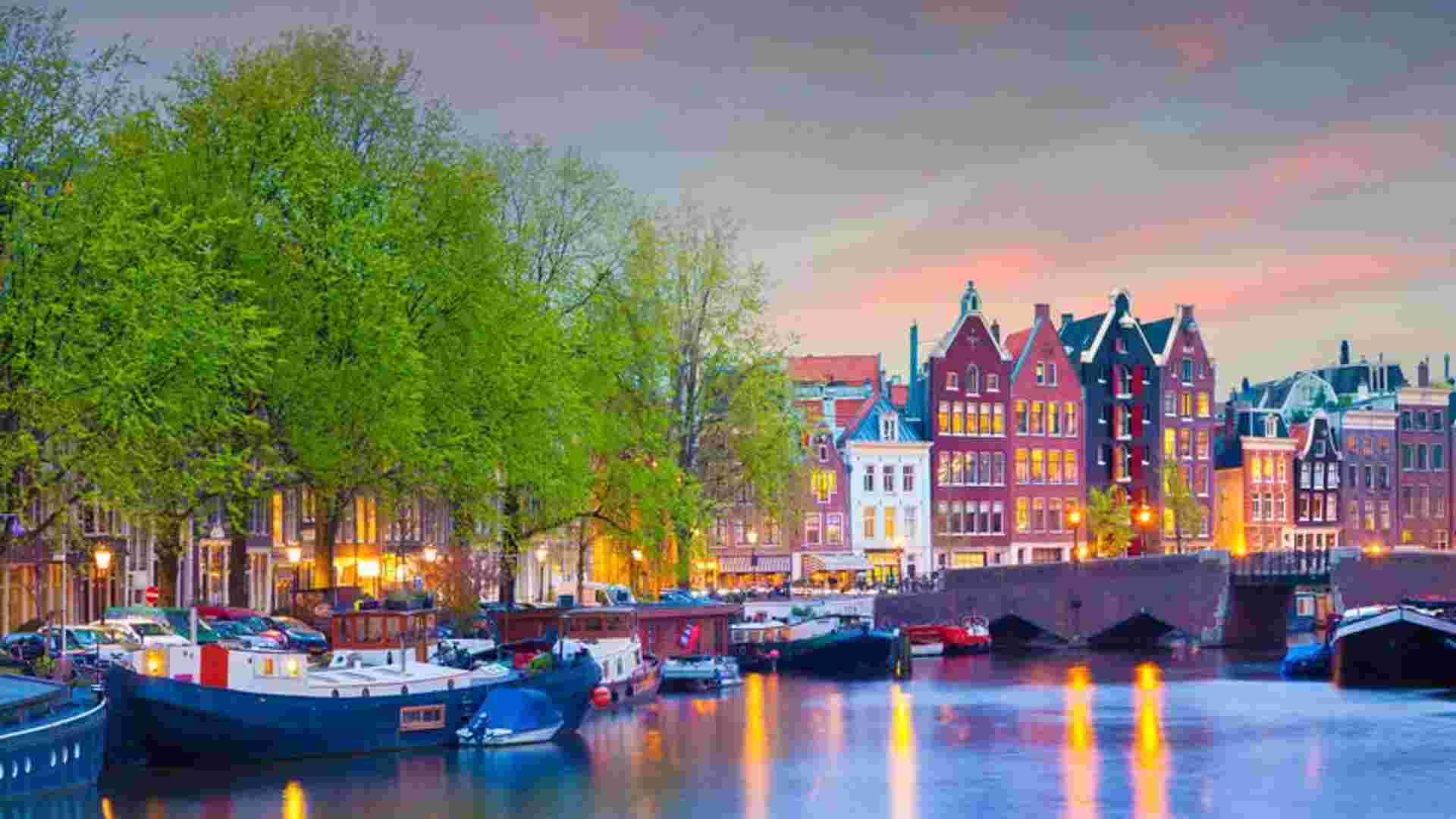 Through authentic Holland (port-to-port cruise)