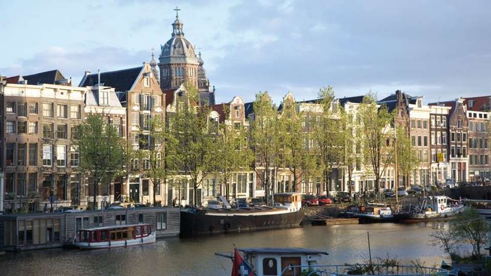 Through authentic Holland (port-to-port cruise) - Tweet World Travel - Holland - Image 5