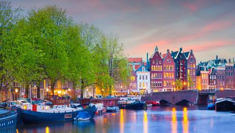 Holland Senior Travelers: Through Authentic Holland (port-to-port Cruise)