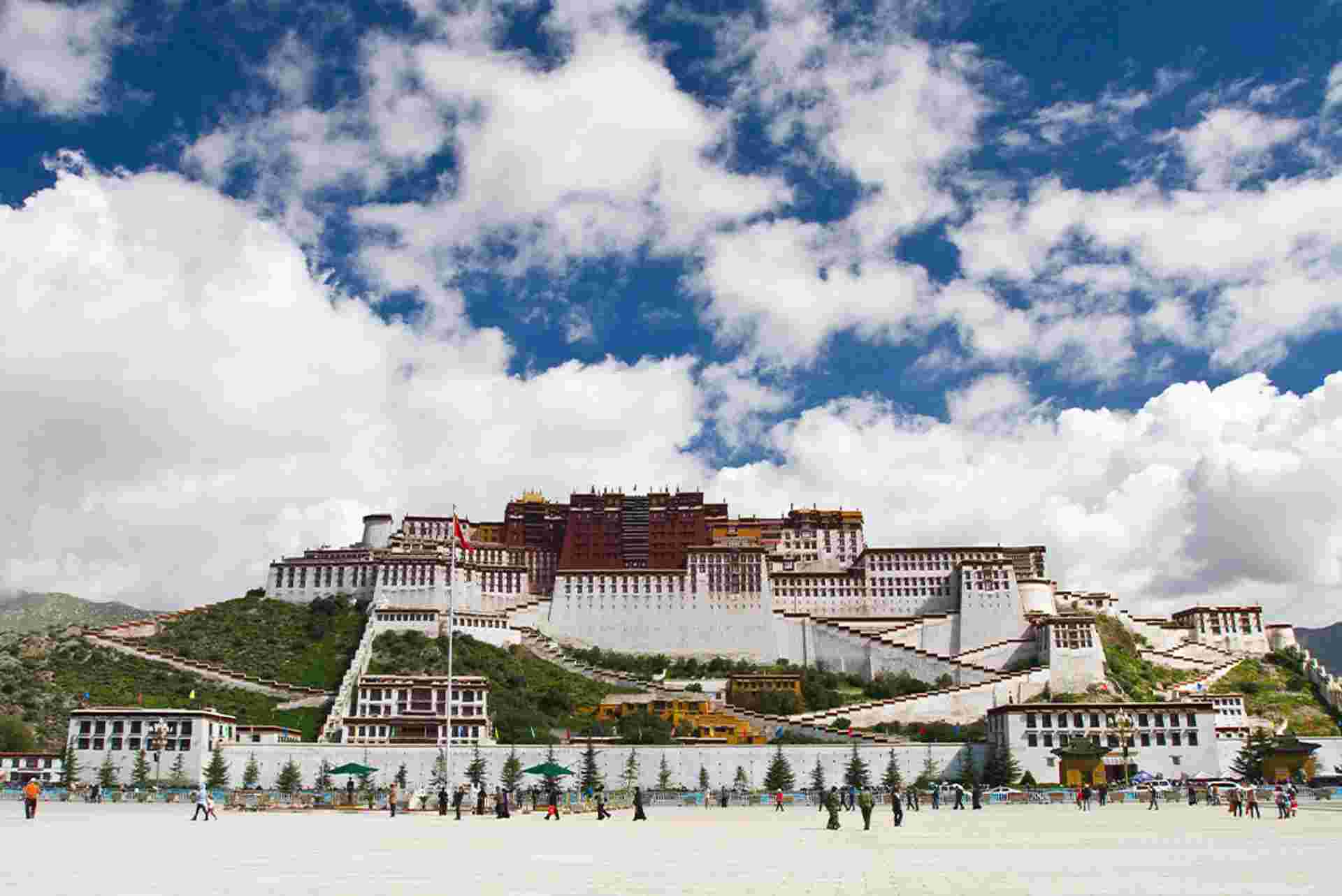 Tibet: Beijing to Kathmandu Overland