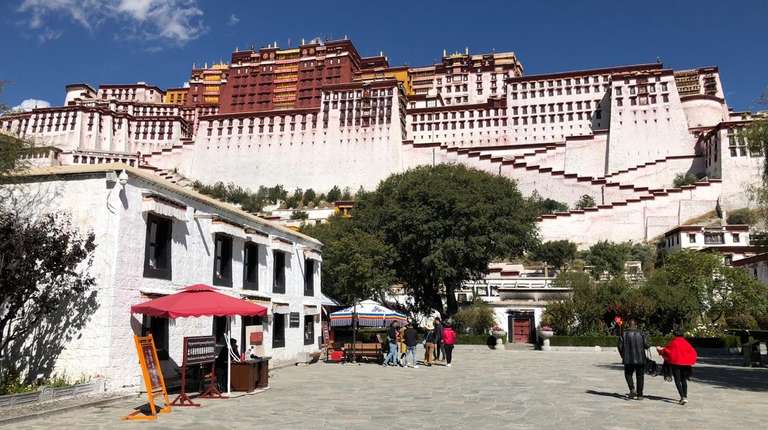  Tibet Tour With Everest Base Camp: Fly In & Drive Out
