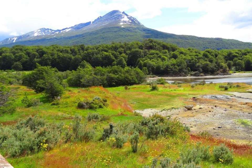 Tierra Del Fuego National Park with Lunch - Tangol Tours - Argentina
