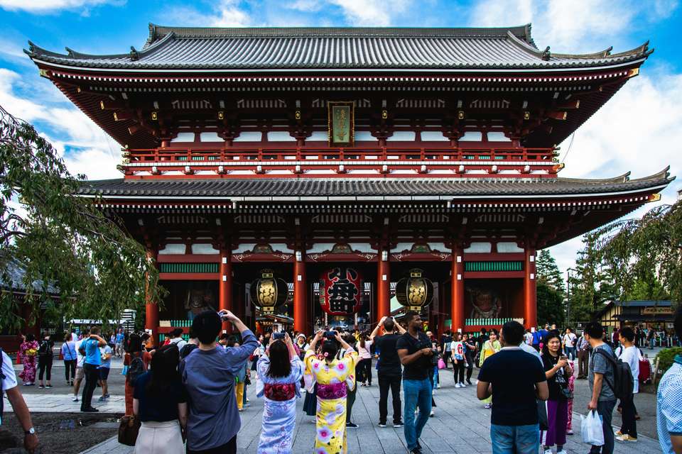 Tokyo & Hakone Gateway to Mount Fuji - 4 days - On The Go Tours - Japan - Image 2