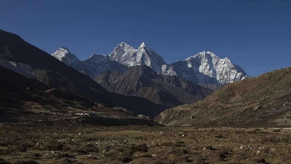 Top of the world Everest Base Camp trek comfort - undefined - Image 12