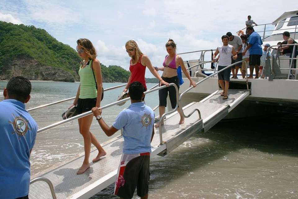 Tortuga Island Cruise From Puntarenas - Destination Services - Costa Rica - Image 5