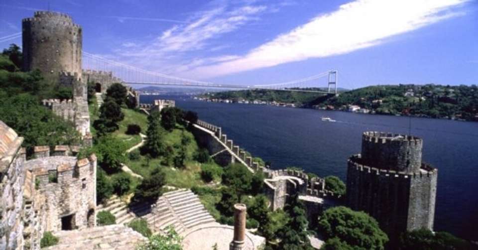 Tour 4M - Bosphorus Cruise (HD Morning) - Gray Line Turkey - Turkey - Image 2