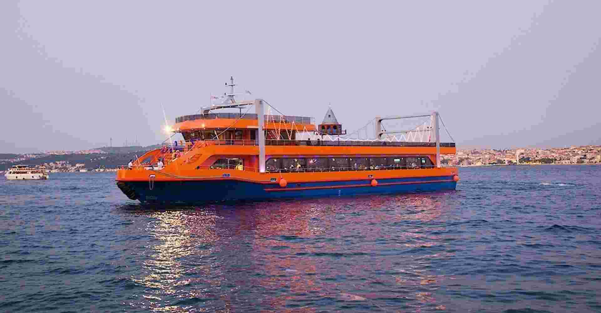 Tour 8 - Dinner Cruise