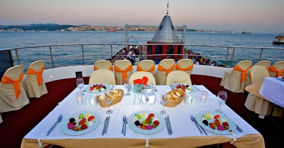 Tour 8 - Dinner Cruise - Gray Line Turkey - Turkey - Image 3